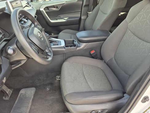 Used 2024 Toyota RAV4 XLE image 16