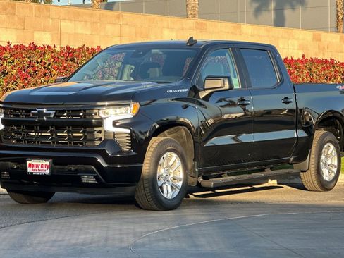 Used 2022 Chevrolet Silverado 1500 RST image 10