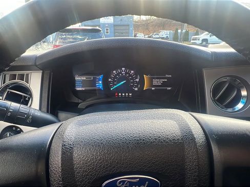 Used 2017 Ford Expedition XLT w/ Equipment Group 202A image 13