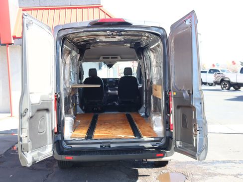 Used 2022 Ford Transit 250 Base image 18