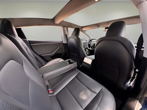 Used 2024 Tesla Model 3 Standard Range RWD image 17