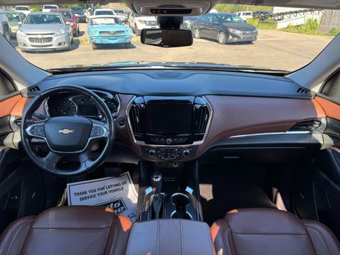 Used 2018 Chevrolet Traverse High Country AWD/4WD image 22