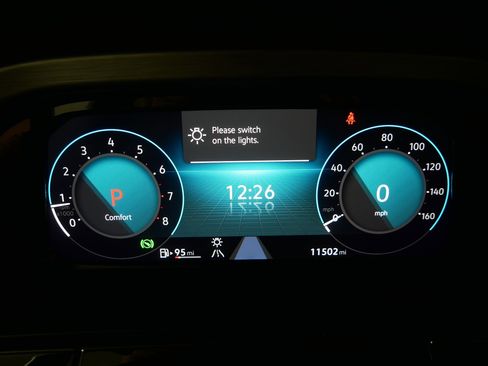 Certified 2025 Volkswagen Atlas Cross Sport SE image 21