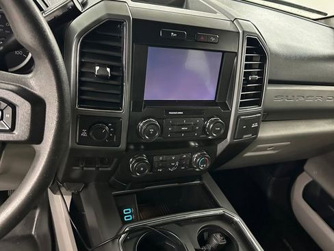 Used 2019 Ford F250 XLT w/ XLT Premium Package image 19