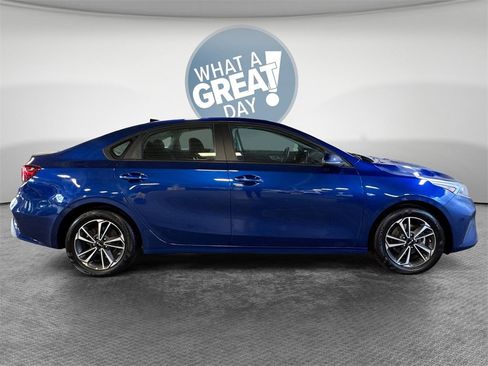 Certified 2024 Kia Forte LXS w/ LXS Technology Package image 2