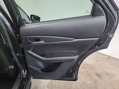 Used 2021 MAZDA CX-30 FWD 2.5 S w/ Select Package image 26