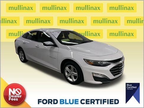Used 2023 Chevrolet Malibu LT image 1