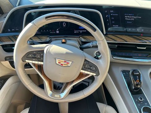 Certified 2023 Cadillac Escalade Sport Platinum image 24