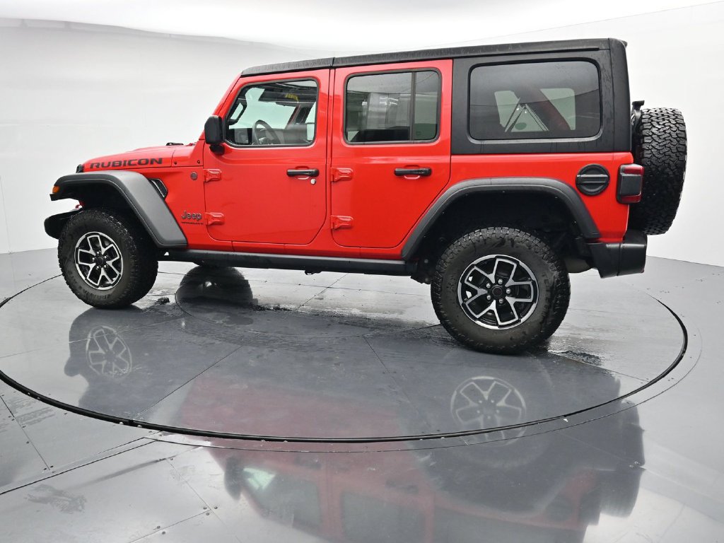 Used 2024 Jeep Wrangler Unlimited Rubicon AWD/4WD image 5