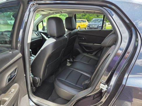 Used 2016 Chevrolet Trax LTZ w/ Midnight Edition FWD image 15