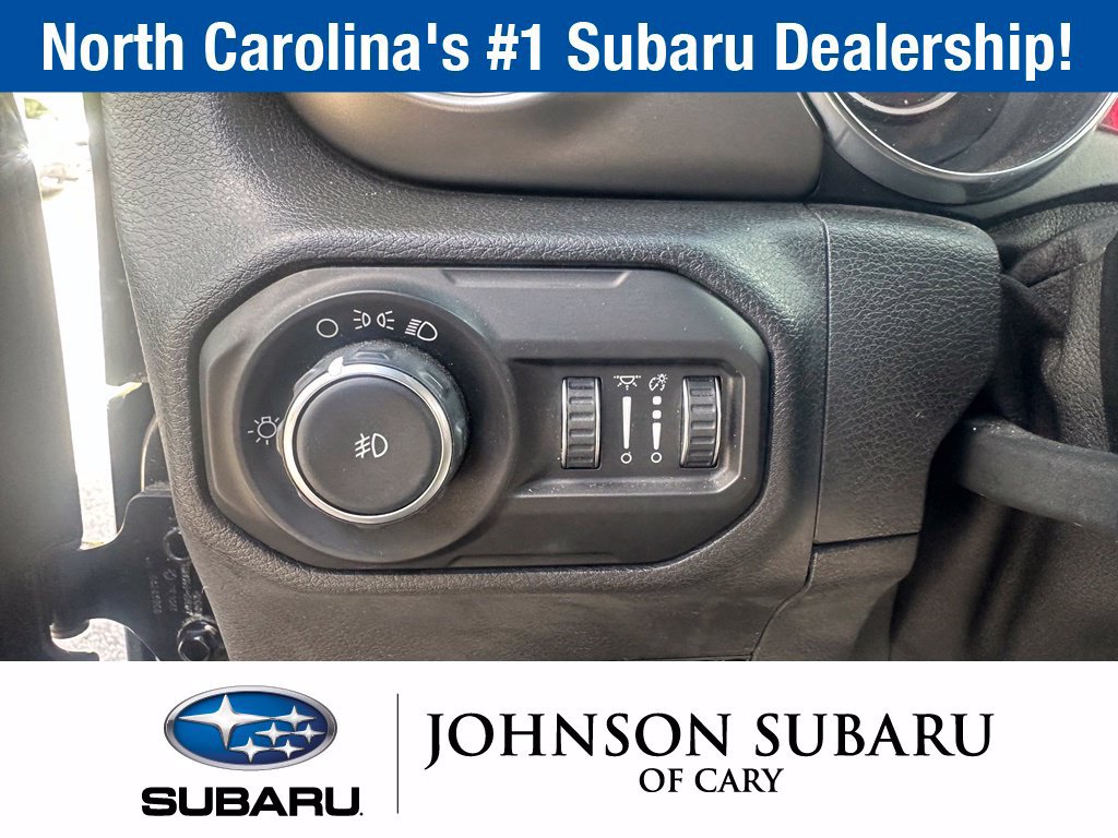 Used 2021 Jeep Wrangler Sport AWD/4WD image 16