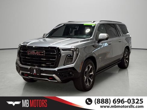 Used 2025 GMC Yukon XL AT4 Ultimate AWD/4WD image 1