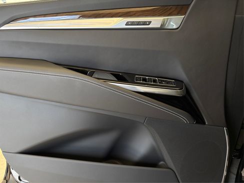 New 2026 Cadillac Escalade Platinum Sport AWD/4WD image 21