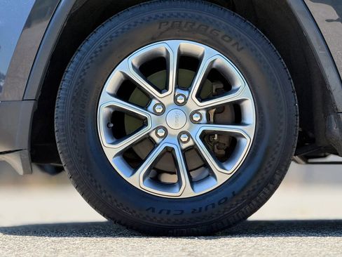 Used 2014 Jeep Grand Cherokee Limited image 31