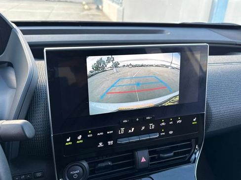 Used 2025 Toyota bZ4X FWD image 13