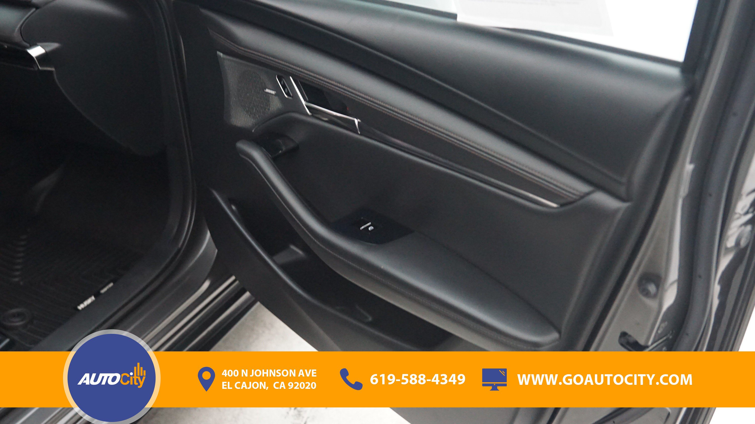 Used 2019 MAZDA MAZDA3 AWD Hatchback w/ Preferred Pkg image 16