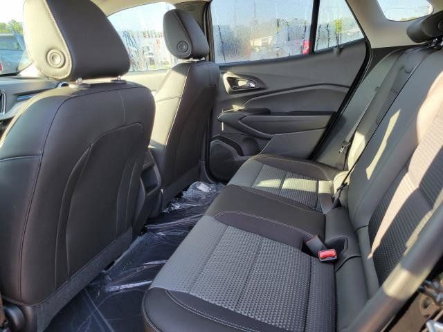 New 2026 Chevrolet Trax LT w/ Driver Confidence Package FWD image 25