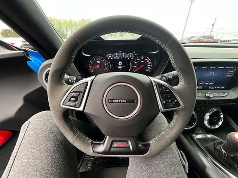 Used 2022 Chevrolet Camaro SS RWD image 21