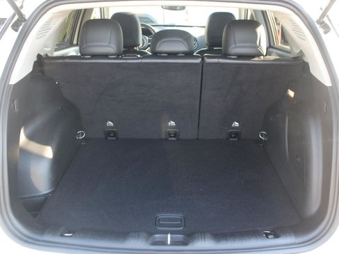 Used 2021 Jeep Compass Latitude w/ Sun and Sound Group image 10