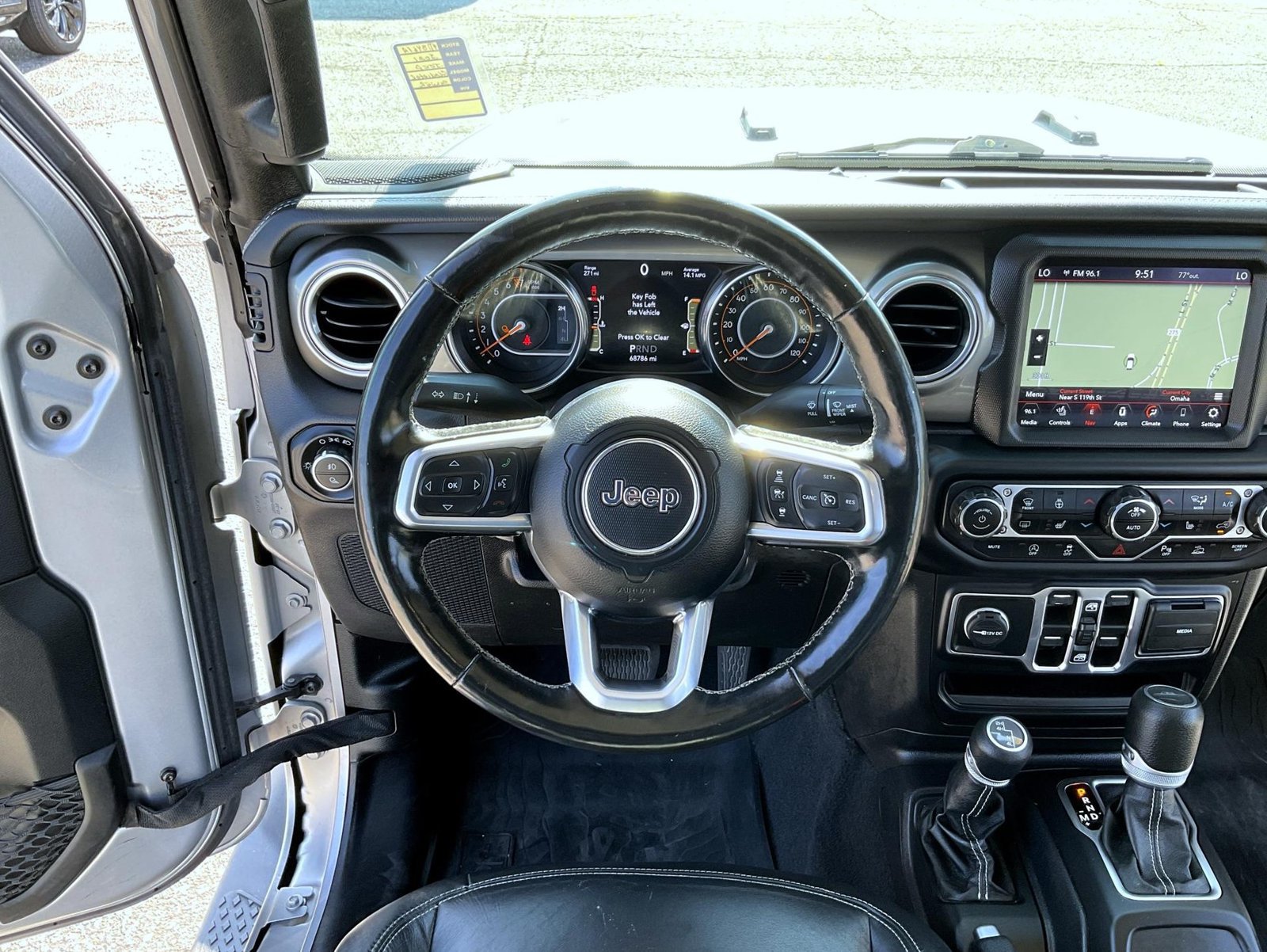 Used 2021 Jeep Gladiator Overland AWD/4WD image 11
