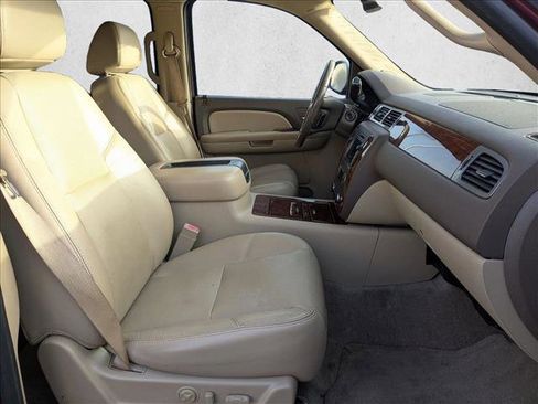 Used 2009 Chevrolet Tahoe LTZ image 17