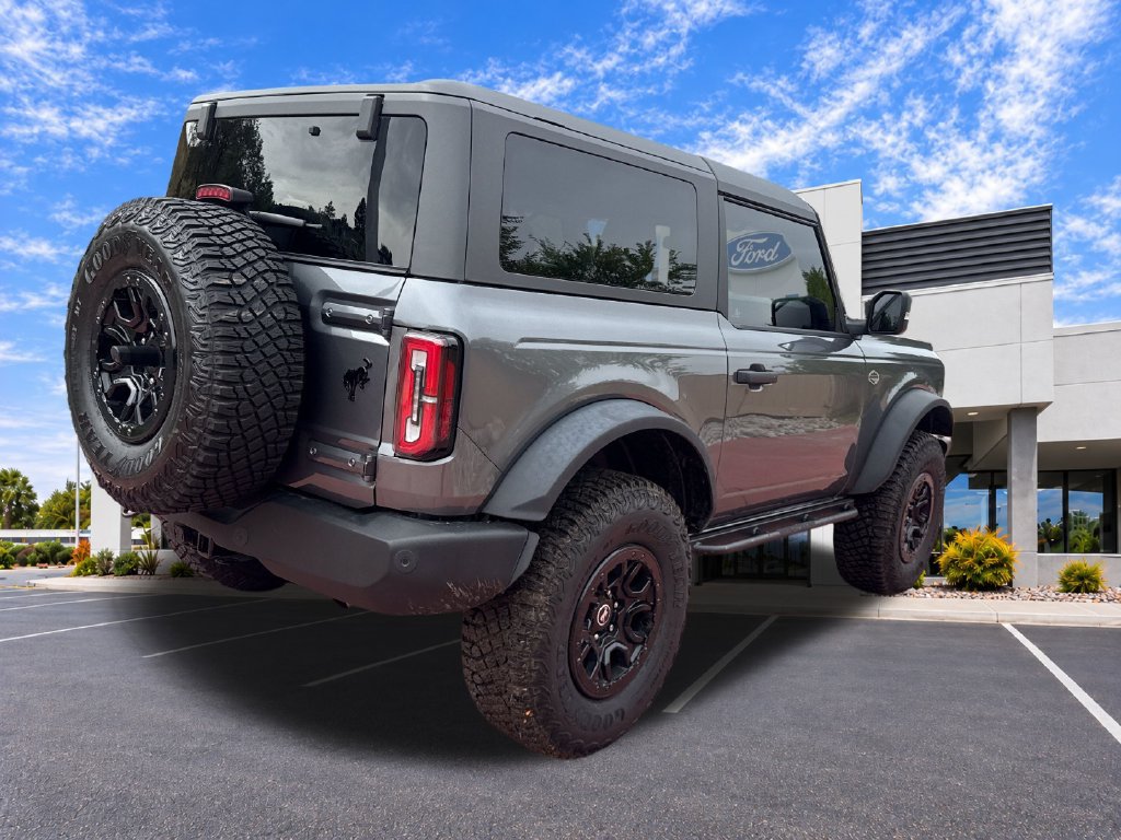 Certified 2023 Ford Bronco Wildtrak AWD/4WD image 10
