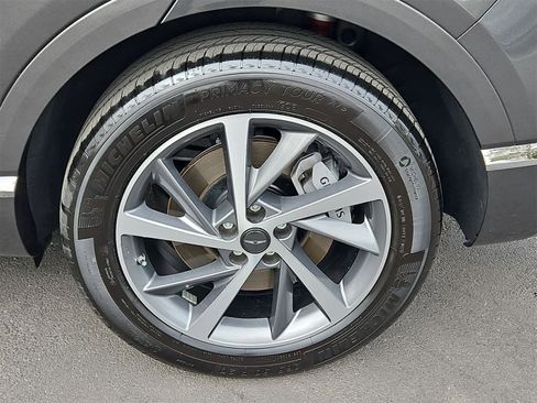 Used 2025 Genesis GV80 2.5T Select image 12