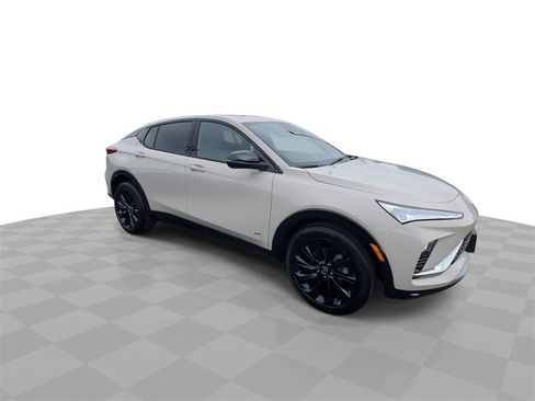 New 2026 Buick Envista Sport Touring w/ Studio Series image 9