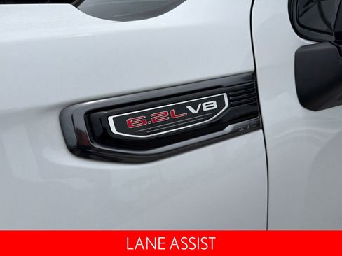 Used 2024 GMC Sierra 1500 AT4 w/ Technology Package AWD/4WD image 12