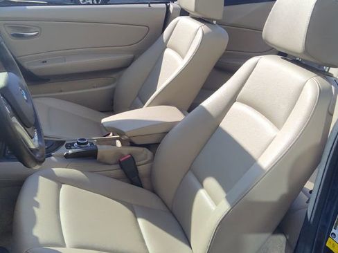 Used 2013 BMW 128i Convertible image 12