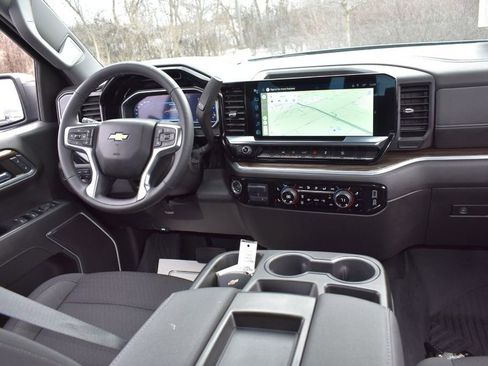 Used 2024 Chevrolet Silverado 1500 LT w/ Z71 Off-Road Package image 30