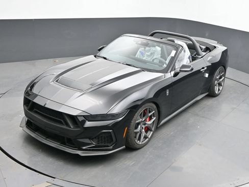 New 2026 Ford Mustang GT Premium w/ GT Performance Package RWD image 27