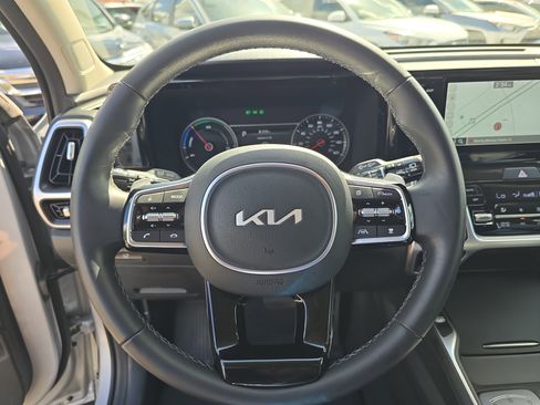 Certified 2023 Kia Sorento EX image 30