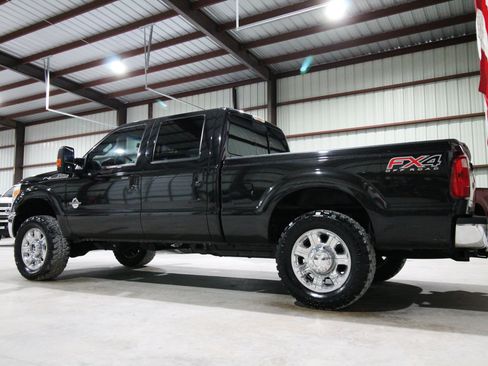 Used 2012 Ford F250 Lariat w/ Lariat Ultimate Pkg AWD/4WD image 7