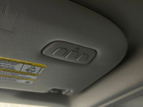 Used 2025 Ford Expedition Platinum image 26