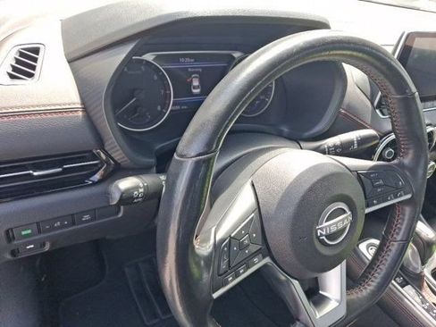 Used 2024 Nissan Sentra SR w/ SR Premium Package FWD image 3
