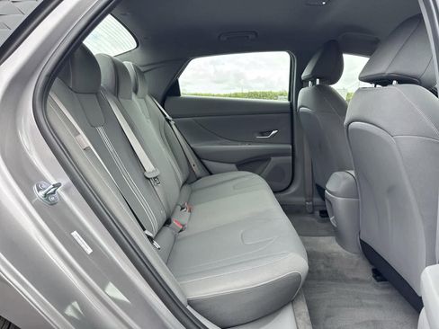 Certified 2025 Hyundai Elantra Sport image 35