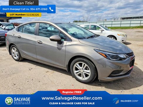 Used 2017 Chevrolet Cruze LT FWD image 5