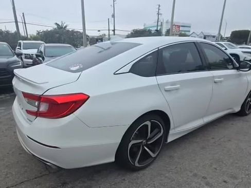 Used 2019 Honda Accord Sport image 3