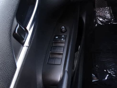 Certified 2021 Toyota Camry LE image 37