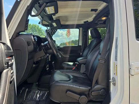 Used 2018 Jeep Wrangler Unlimited Sport S AWD/4WD image 15