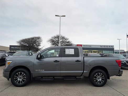 Certified 2024 Nissan Titan SV w/ SV Convenience Package image 3