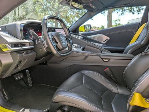 Used 2022 Chevrolet Corvette Stingray Preferred Conv w/ Z51 Performance Package RWD image 15