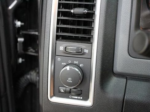 Used 2018 RAM 1500 Outdoorsman AWD/4WD image 15