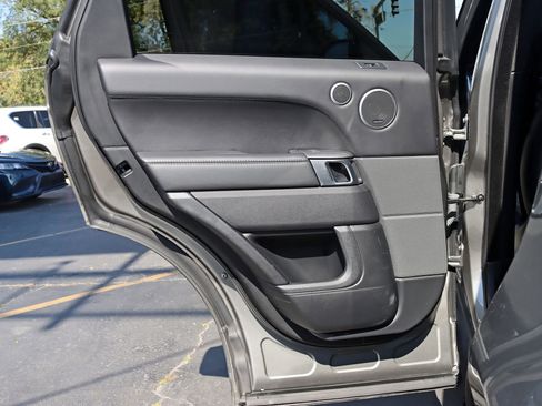 Used 2017 Land Rover Range Rover Sport HSE Dynamic image 40