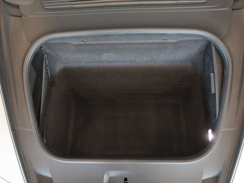 Certified 2024 Porsche 911 Carrera T image 27