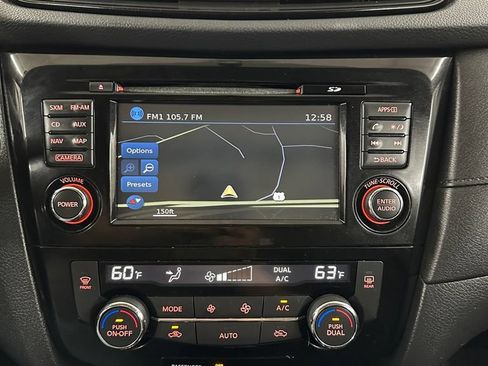 Used 2017 Nissan Rogue SV w/ Sun & Sound Touring Package AWD/4WD image 21