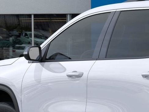 New 2026 Chevrolet Traverse LT w/ LPO, Floor Liner Package FWD image 12