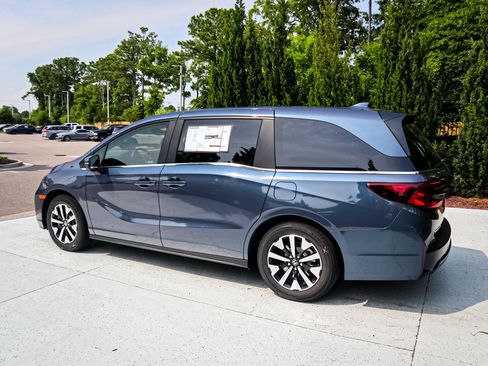 New 2026 Honda Odyssey EX-L image 7