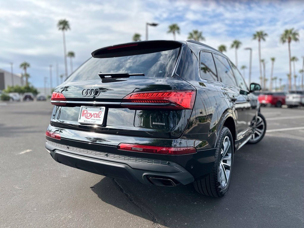 Used 2026 Audi Q7 2.0T Premium w/ Convenience Plus Package AWD/4WD image 2